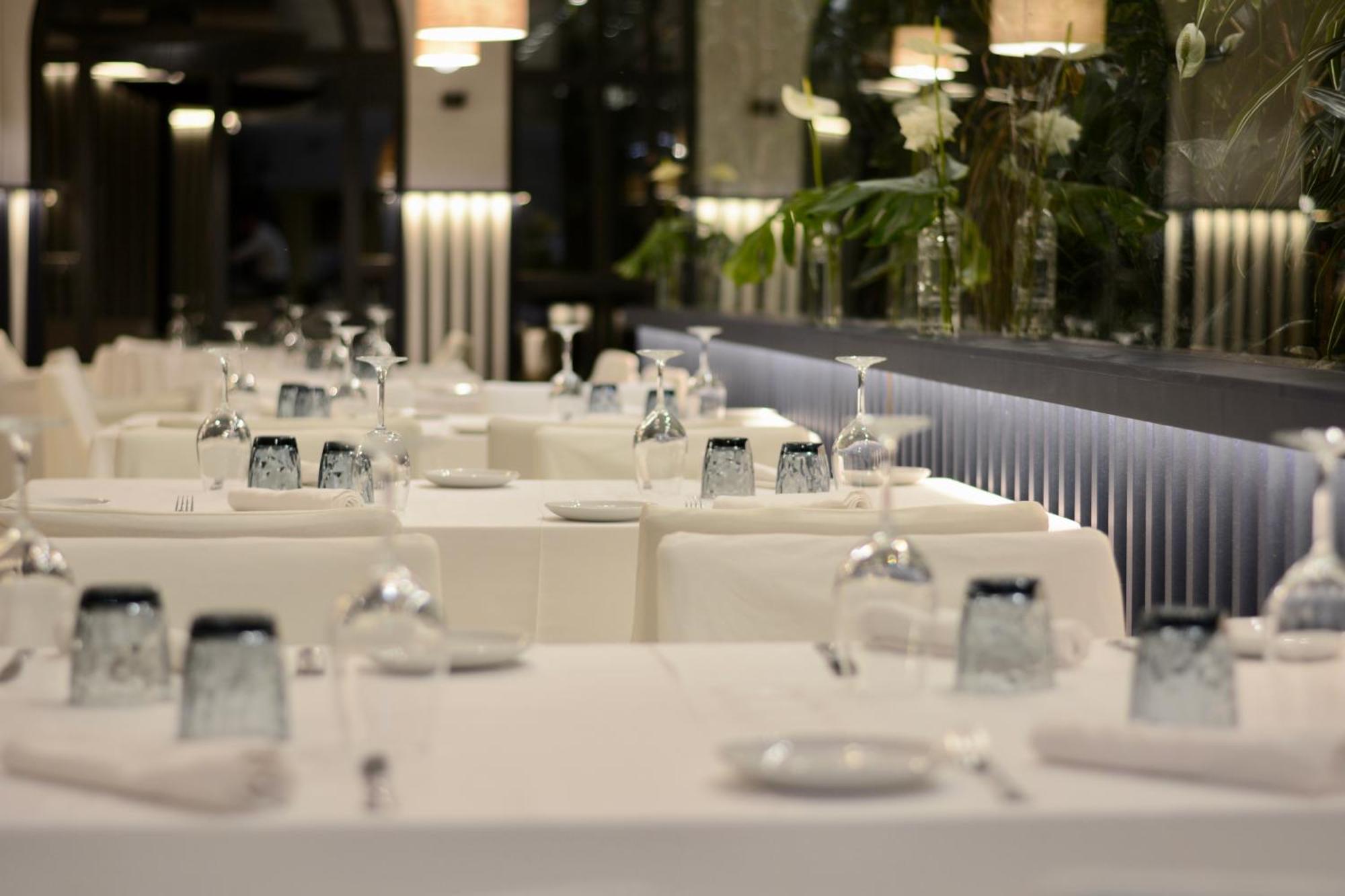 Hotel Olimpo Isla Plana エクステリア 写真